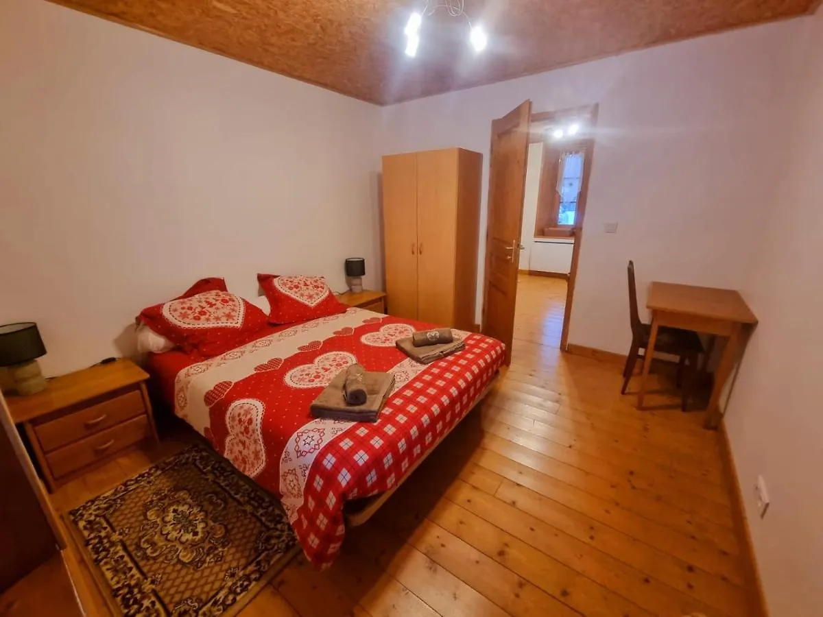 Le Chalet D'Auguste 2 A 12 Personnes Morzine